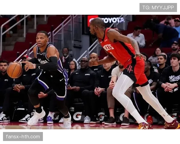 明星球员助攻数据创新高,助力球队冲刺冠军宝座 明星球员助攻数据创新高,助力球队冲刺冠军宝座