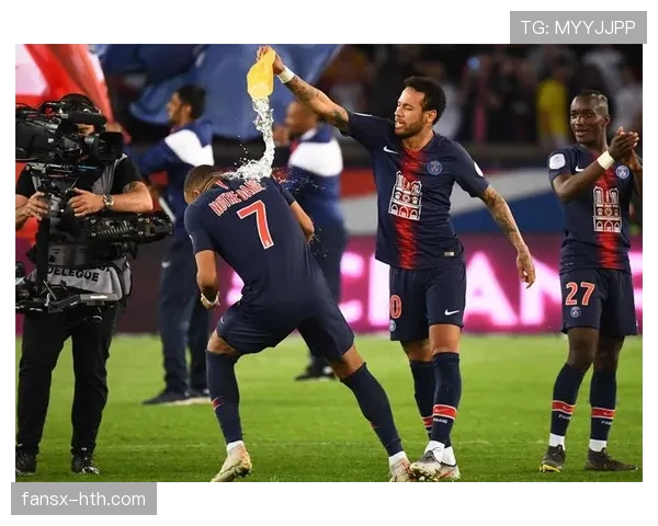 法马转会策略引领球队重塑未来，表现备受关注